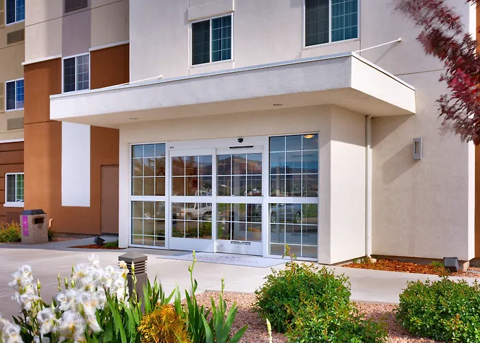 Cheap hotel: Candlewood Suites Grand Junction By Ihg